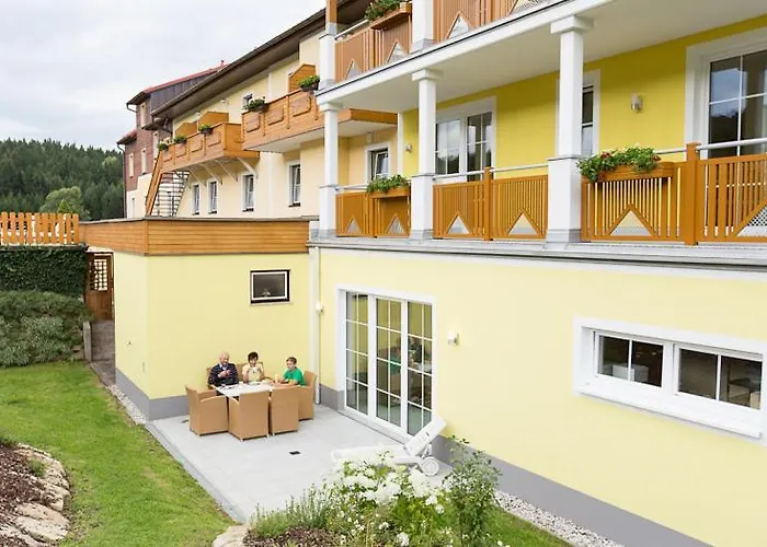 Gasthof-pension Nordwald Gæstehus 3*